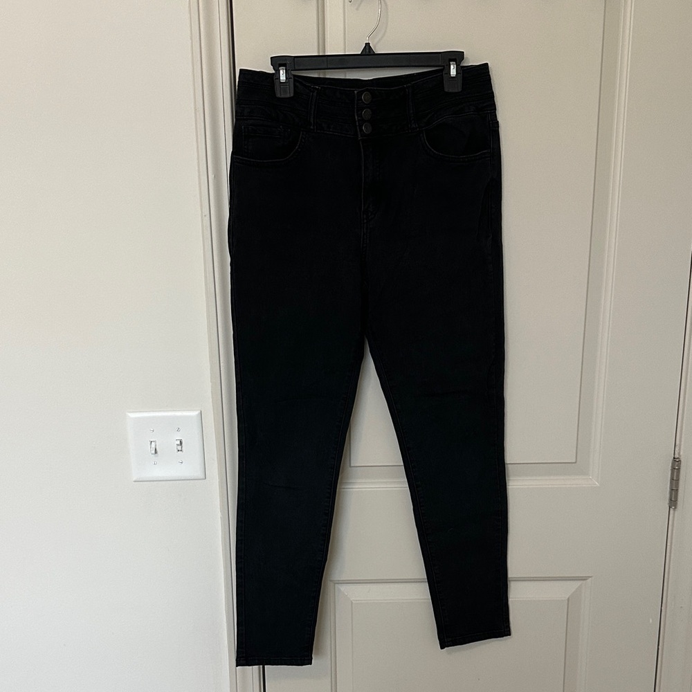 KanCan Women's Black Skinny Jeans